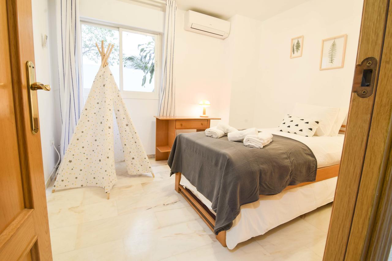 Letmalaga West Beach Luaran gambar